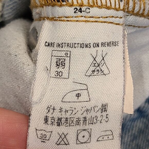 Vintage 90's Stonewashed High-Rise Mom Jeans By DKNY | 8 - Picture 10 of 13